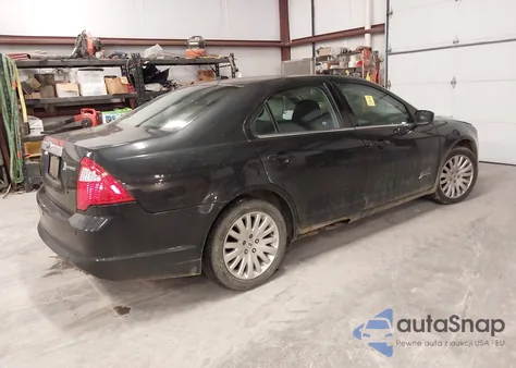 2011 Ford Fusion Hybrid from USA, damaged, VIN 3FADP0L33BR252255